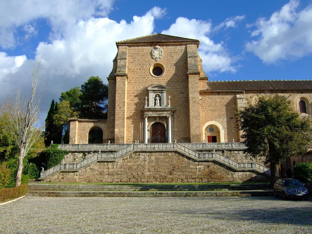 monastery-gaac6cdca1_1280.jpg